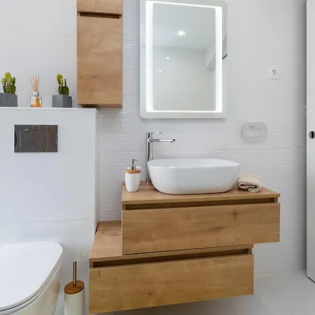 Апартаменты Evan Seaview