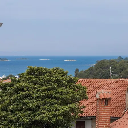 Evan Seaview * فونتانا